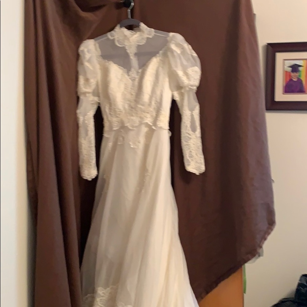 Vintage Soft white wedding dress